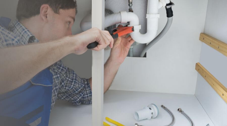 Local water heater installation in Follett, TX